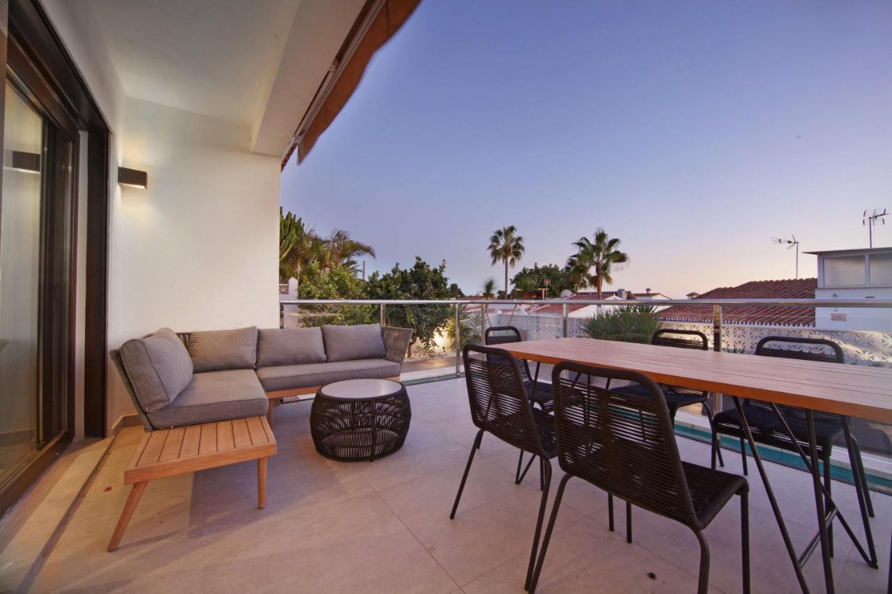 Modern Villa Close To Costabella Beach มาร์เบยา ภายนอก รูปภาพ