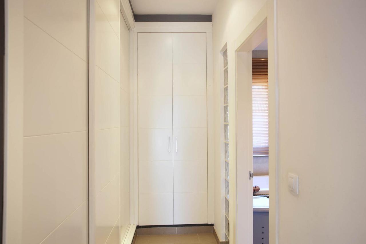 Modern Villa Close To Costabella Beach มาร์เบยา ภายนอก รูปภาพ